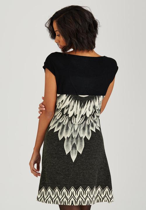 Revenge - Aztec Tribal Ethnic Tunic Black