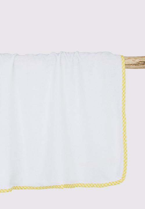 Character Baby - Winnie the Pooh Hooded Towel White