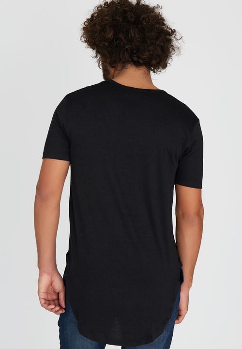 Resist - Scooped Tee With Chest Print Black