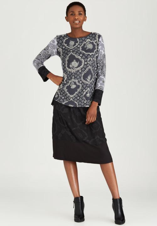 Maya Prass - Lusea Tee Dark Grey