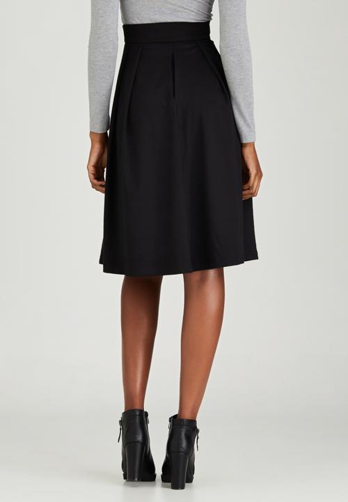 STYLE REPUBLIC - Fit & Flare Skirt Black