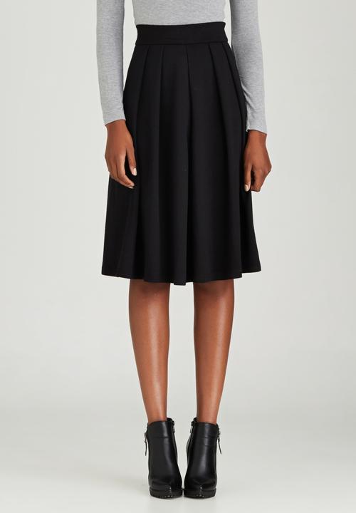 STYLE REPUBLIC - Fit & Flare Skirt Black
