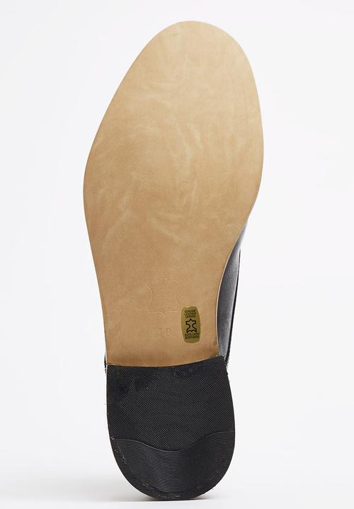 STYLE REPUBLIC - Deryby Toe Cap Shoe Black