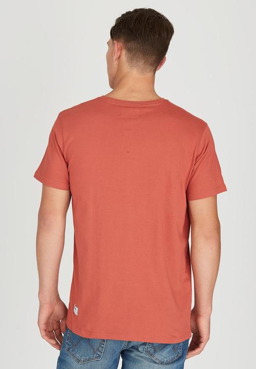 Wrangler - Worthy T-Shirt Red