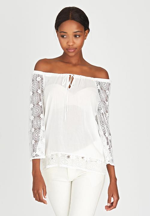 Slick - Freda Lace Sleeve Boho Blouse Milk
