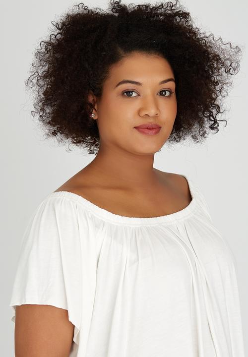 BoohooDNU - Bardot Hanky Hem Top Cream