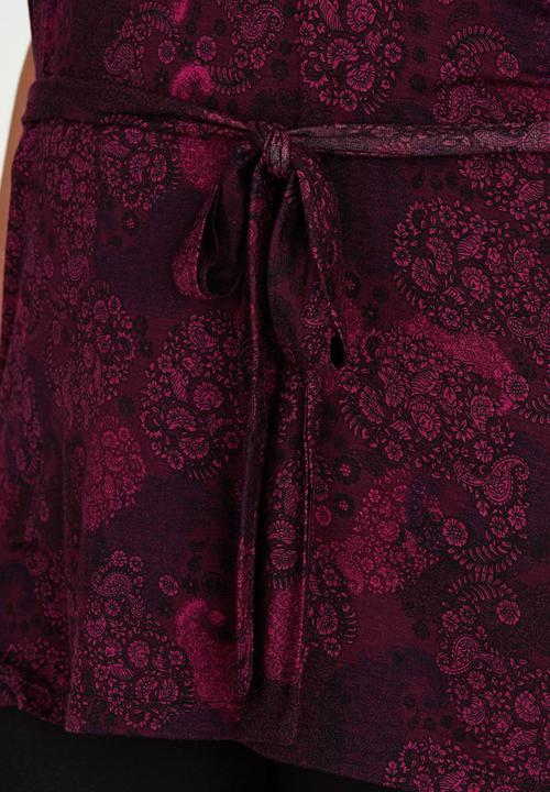 edit Plus - Raglan Tie Top Dark Pink