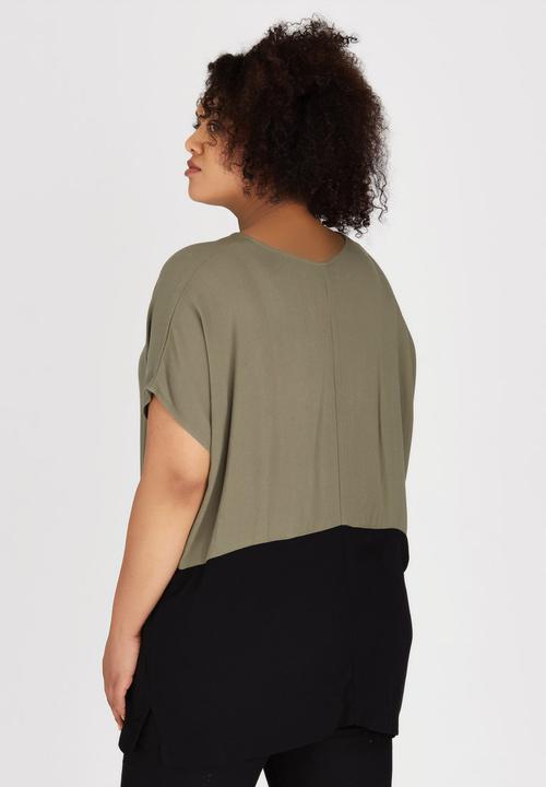ME - Carmen Box T-shirt Khaki Green