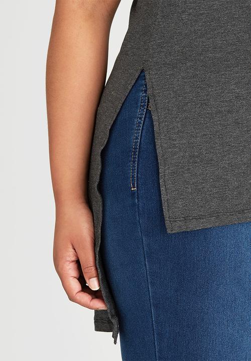 edit Plus - Hi Lo Hem T-Shirt Grey