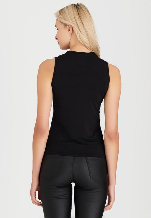 STYLE REPUBLIC - Cross Front Top Black