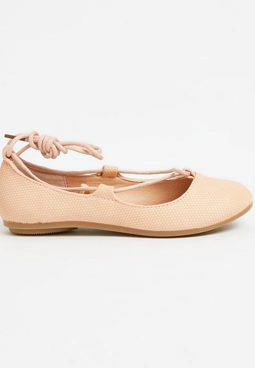 Awol - Pump With Ankle Tie Pale Pink