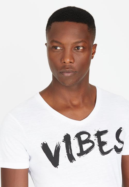 STYLE REPUBLIC - Short Sleeve V-Neck T-Shirt White