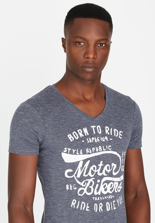 STYLE REPUBLIC - Short Sleeve V-Neck T-Shirt Dark Grey
