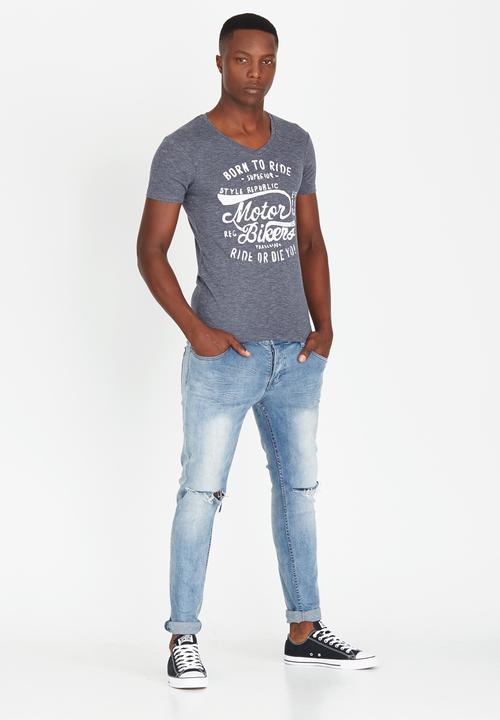 STYLE REPUBLIC - Short Sleeve V-Neck T-Shirt Dark Grey