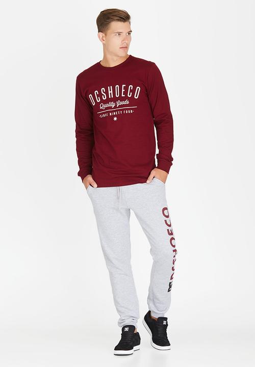 DC - Severance T-Shirt Dark Red