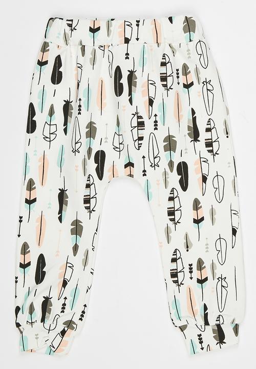 Pop Candy - Printed Leggings (Feathers) Multi-colour