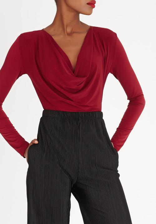 STYLE REPUBLIC - Cowl Neck Bodysuit Red