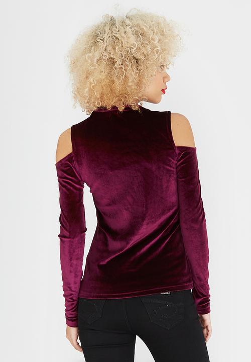c(inch) - Fitted Cold Shoulder Top Dark Red