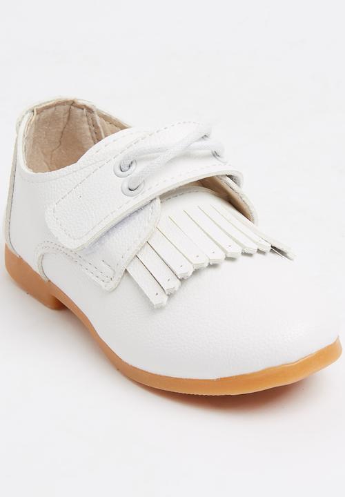 Pop Candy - Fringed Oxford Shoe White