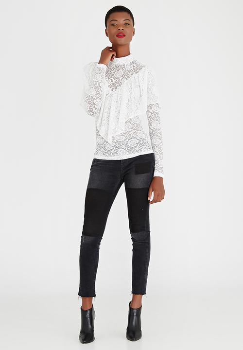 STYLE REPUBLIC - Lace Frill Top Cream