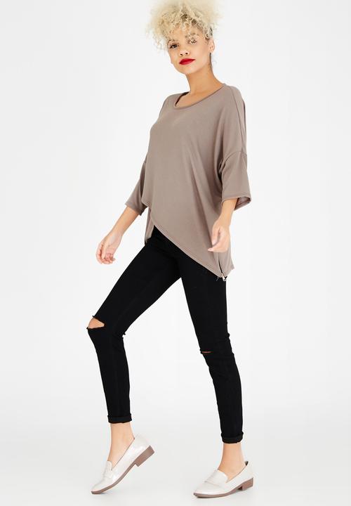 Revenge - Wrap Front Top Stone