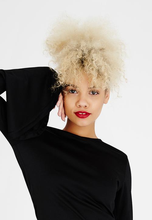 c(inch) - Bell Sleeve T-shirt Black