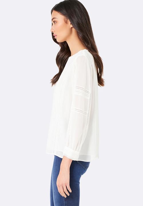 Forever New (Spree) - Christina Embroidered Blouse Cream