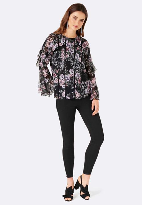 Forever New (Spree) - Donna Lace Trim Puff Sleeve Top Black