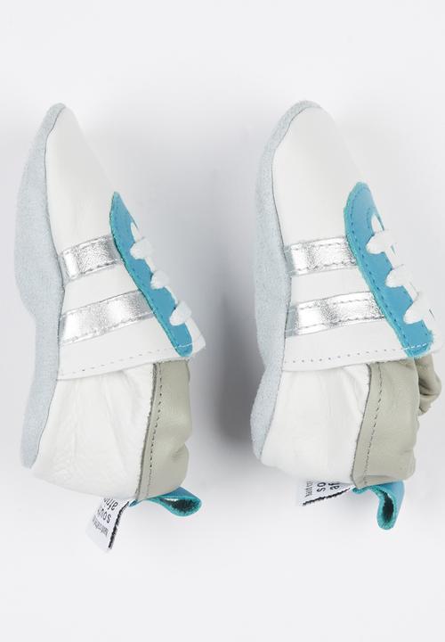 shooshoos - Victory White