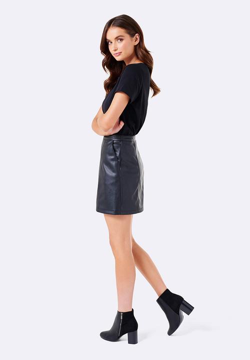 Forever New (Spree) - Mia Panelled Leather Look Mini Skirt Black