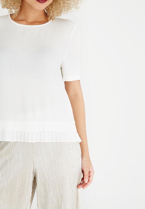 ONLY - Lea Pleat Detail Top White