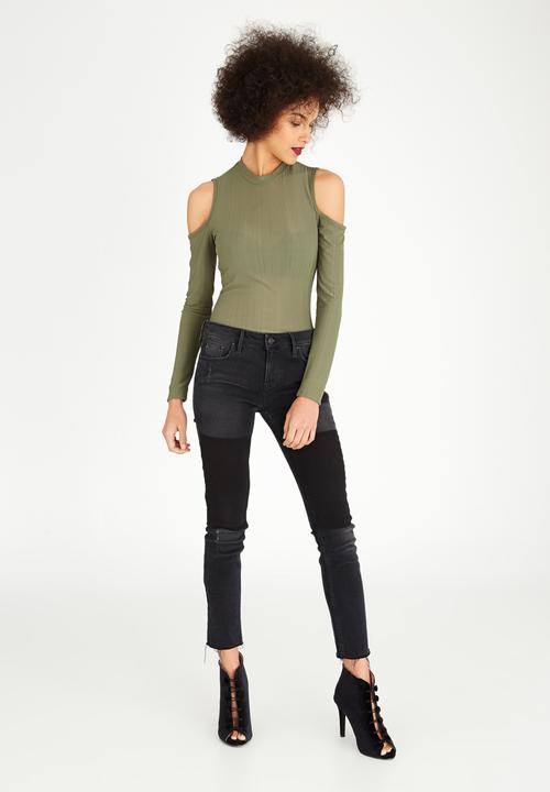 STYLE REPUBLIC - Cold Shoulder Bodysuit Dark Green