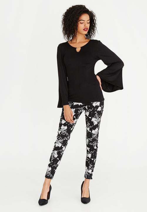 edit - Volume Sleeve Top with Keyhole Black