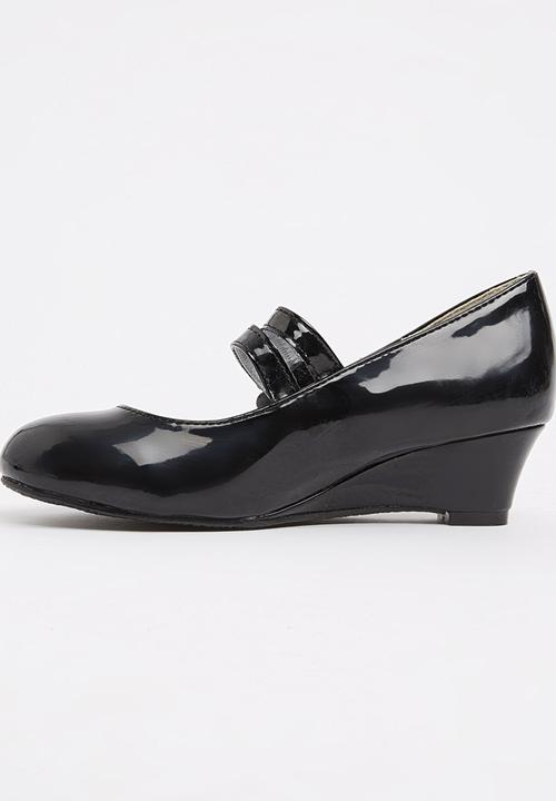 Bata - Girls Dessy-1 Mary Jane Kitten Heel Black