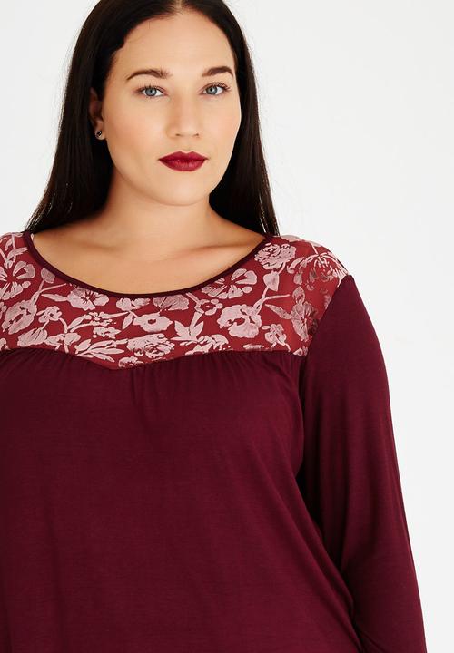 STYLE REPUBLIC PLUS - Embroidered Blouse Burgundy