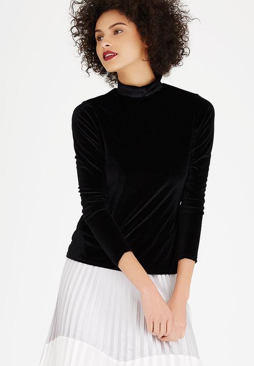 c(inch) - Highneck Velour Top Black