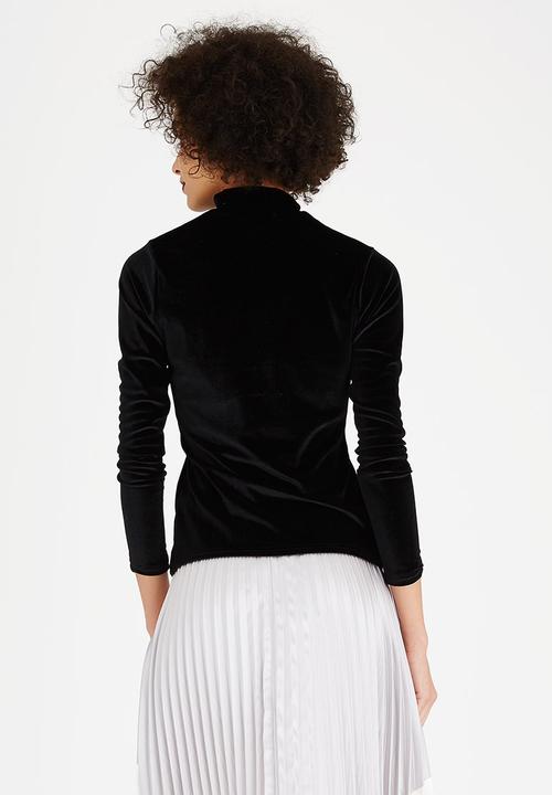 c(inch) - Highneck Velour Top Black