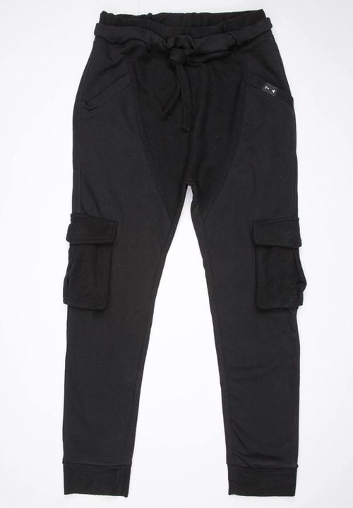 GUESS - Drop Crotch Cargo Pant Black