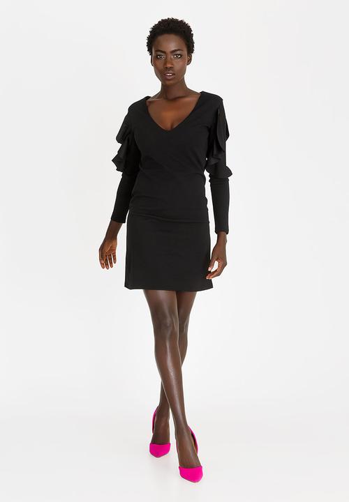 c(inch) - Sleeve Detail Dress Black