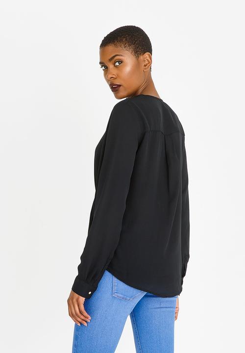 Sassoon - Keyhole Blouse Black