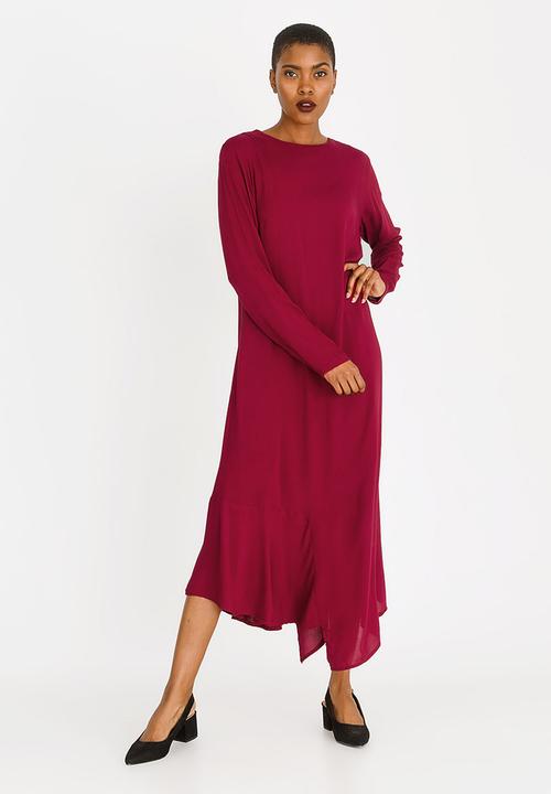 edit - Long sleeve asymmetric dress - red