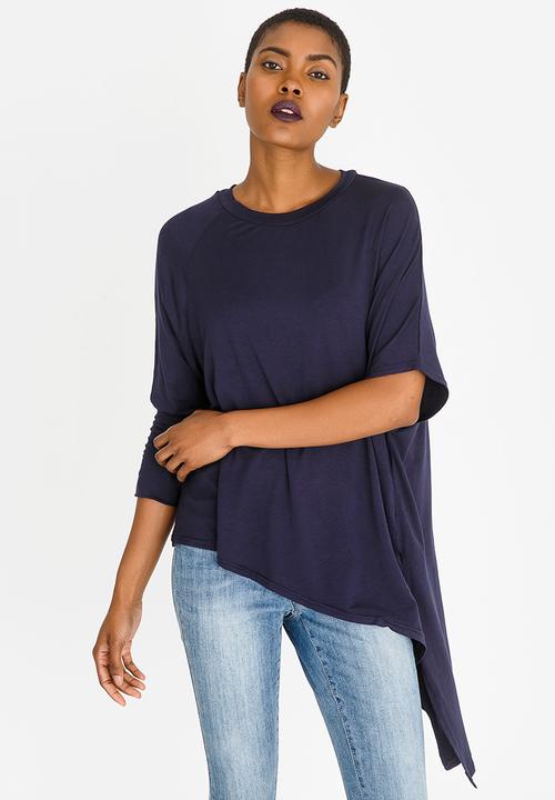 edit - Asymmetric Hemline Top Navy