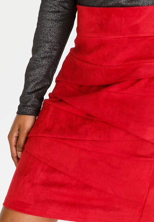 Revenge - Pleat Detail Skirt Burgundy