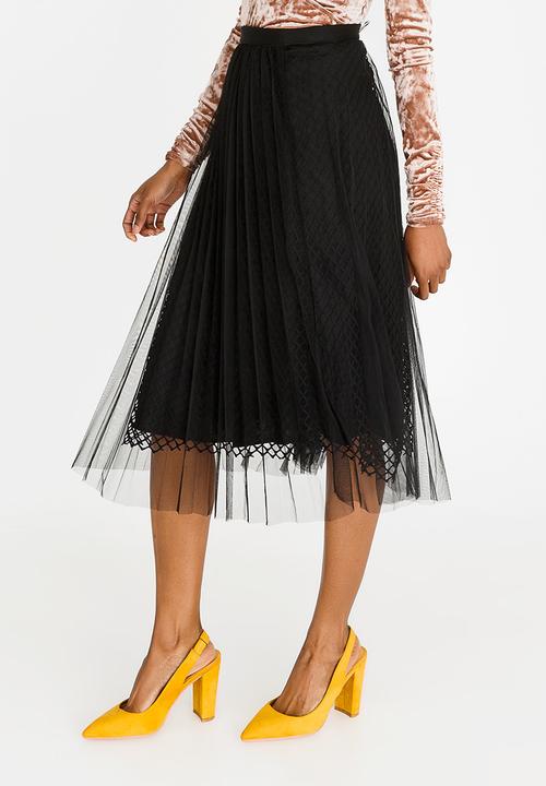 Revenge - Layered Mesh Detail Skirt Black