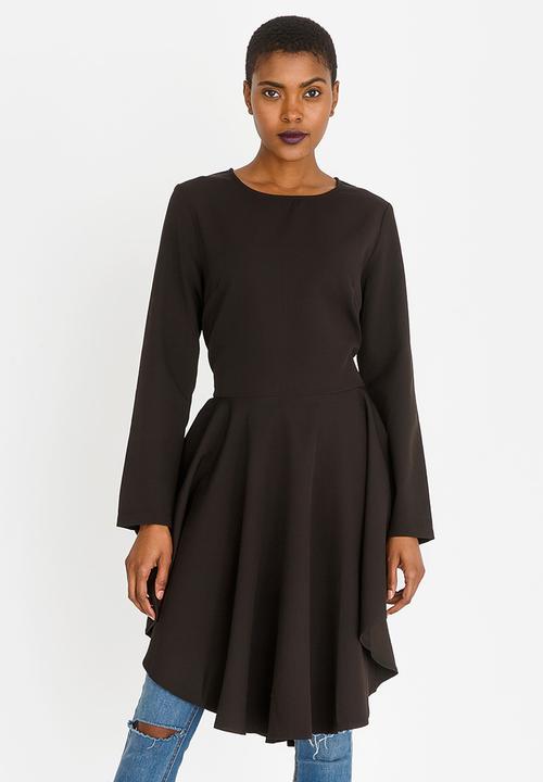 Revenge - Drape Detail Fitted Top Black