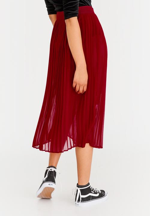 STYLE REPUBLIC - Pleated Midi Skirt Red