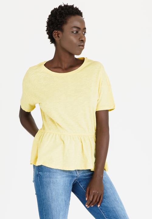 ONLY - Leah Ruffle Detail Tee Yellow