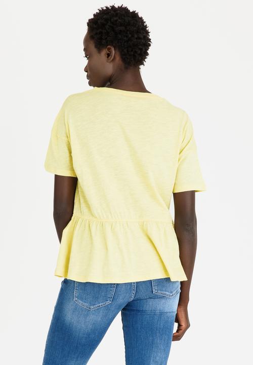 ONLY - Leah Ruffle Detail Tee Yellow