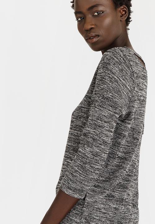 ONLY - Izzie Back Detail Top Black