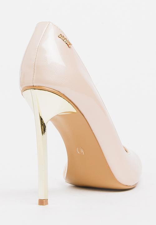 Cherry Collection - Patent Pointy Courts Nude